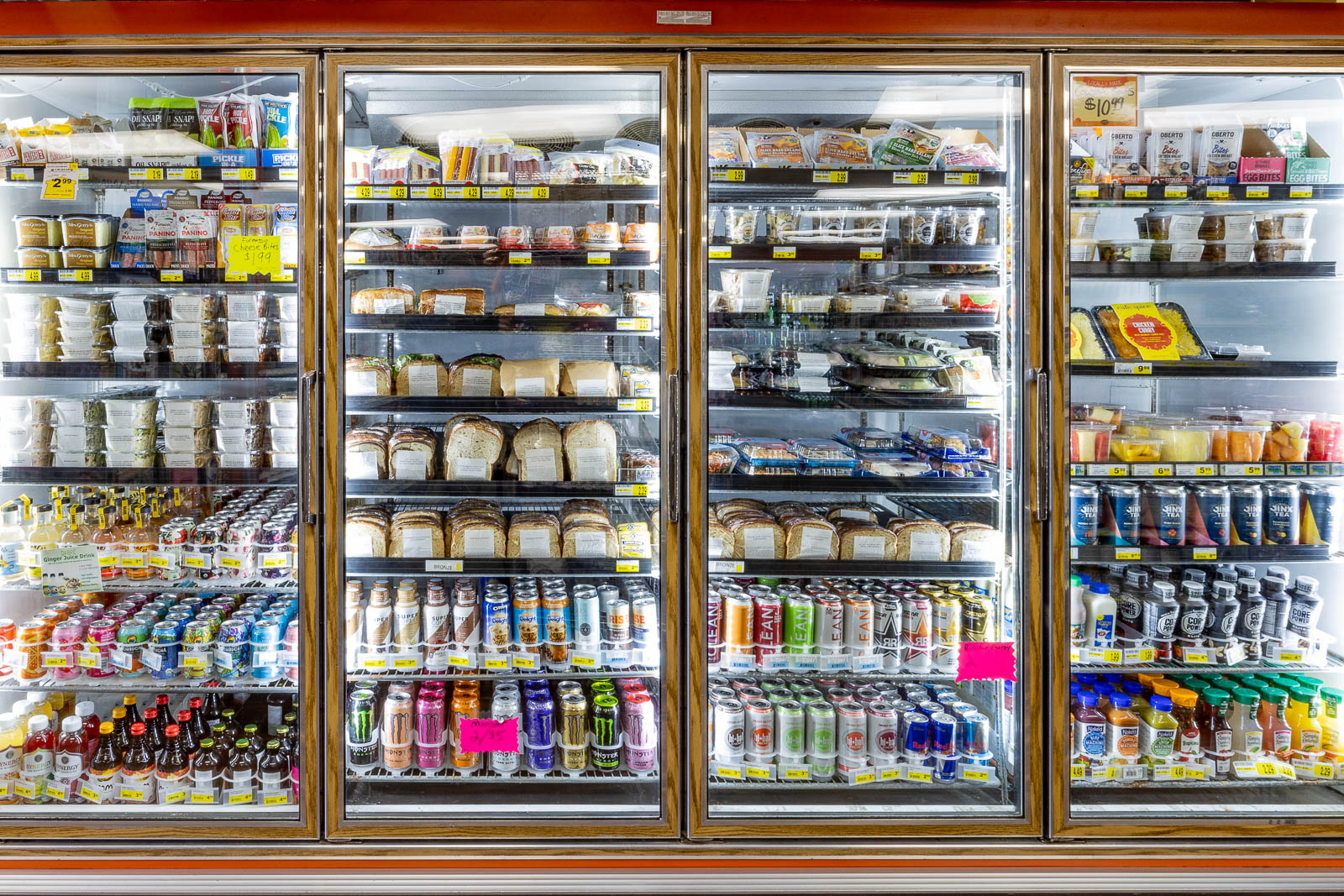 Deli Case-Speedy Market Deli Case, Easy Meal on the go.